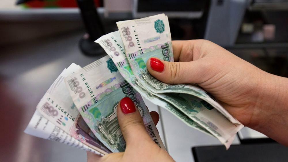 Операции юрлиц с наличными возьмут под тотальный контроль.